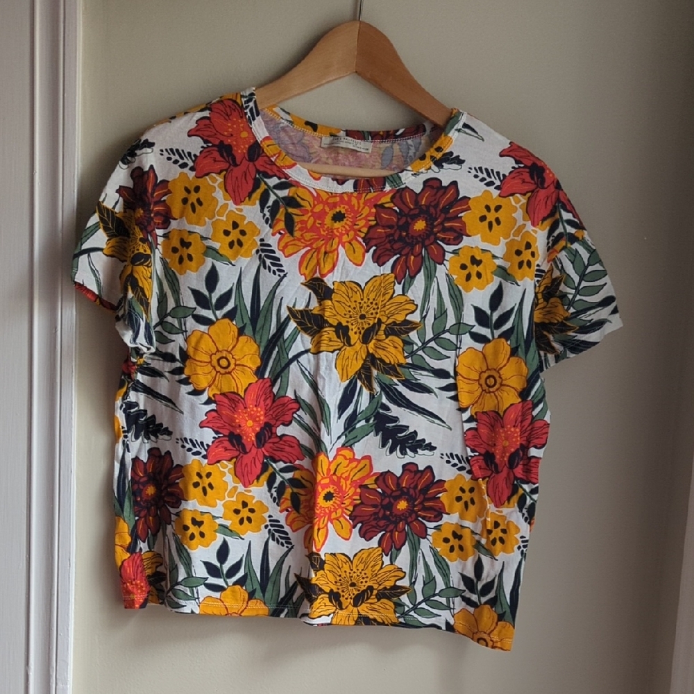 Zara Red and Yellow Floral Short Sleeve Top